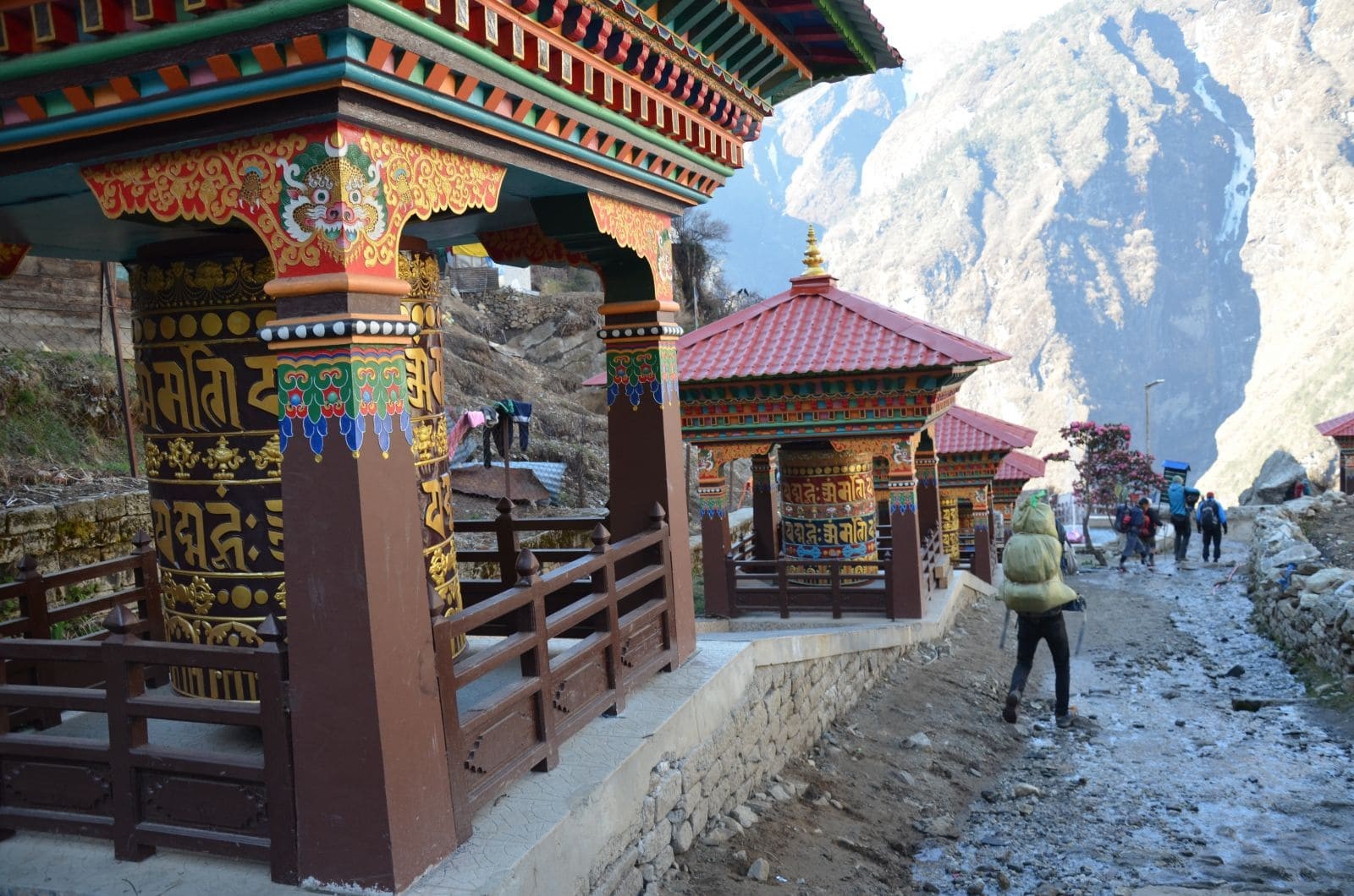 near everest locals