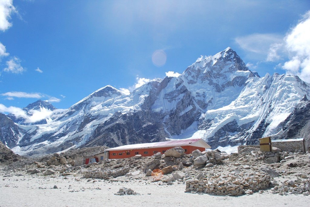 dingboche lobuche