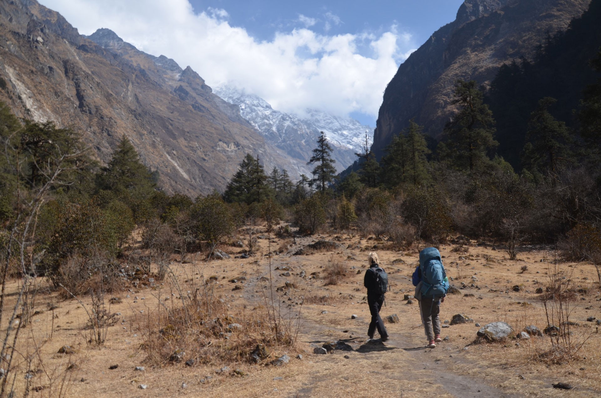 tatopani trek