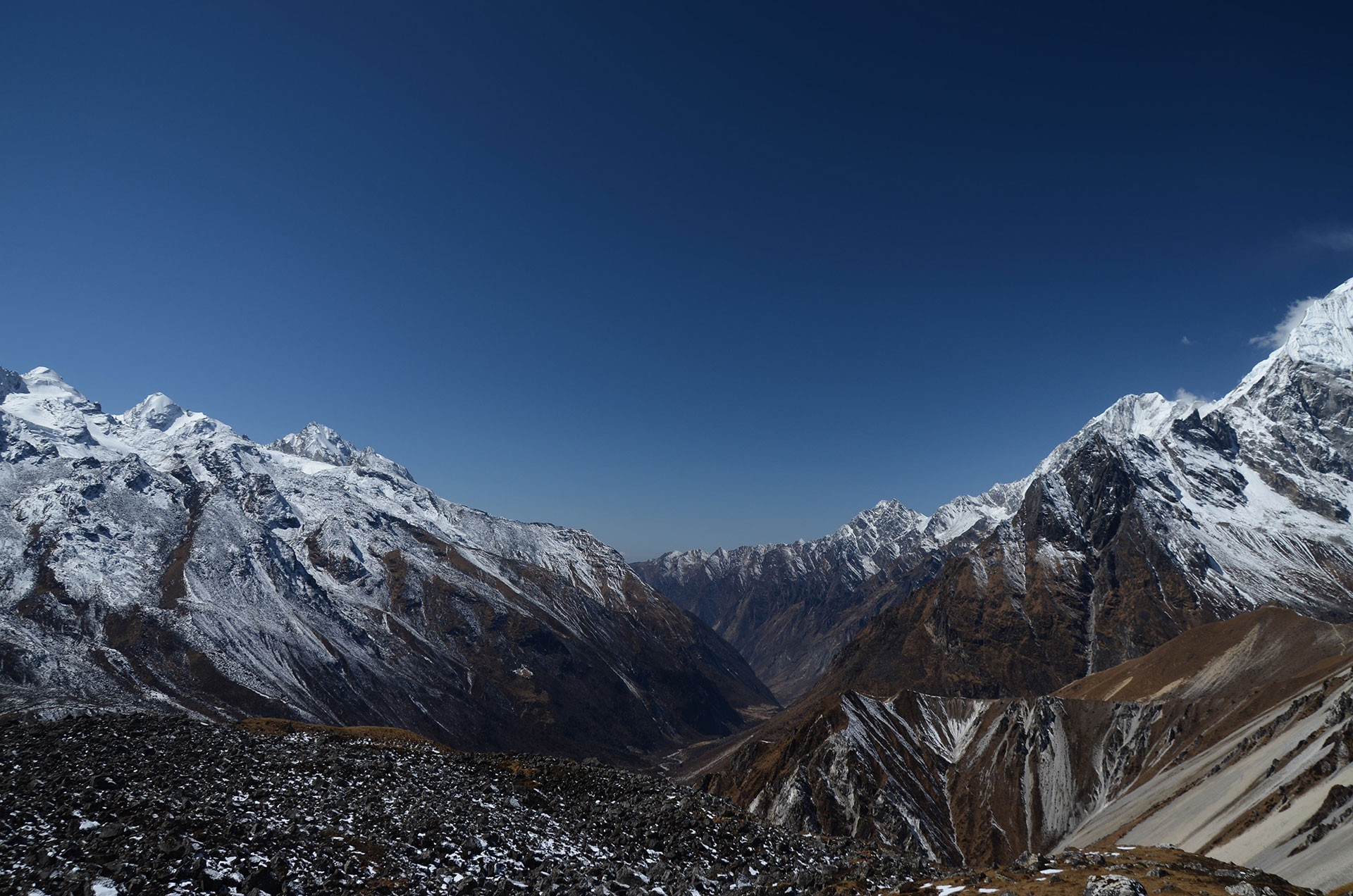 trek to sin gompa