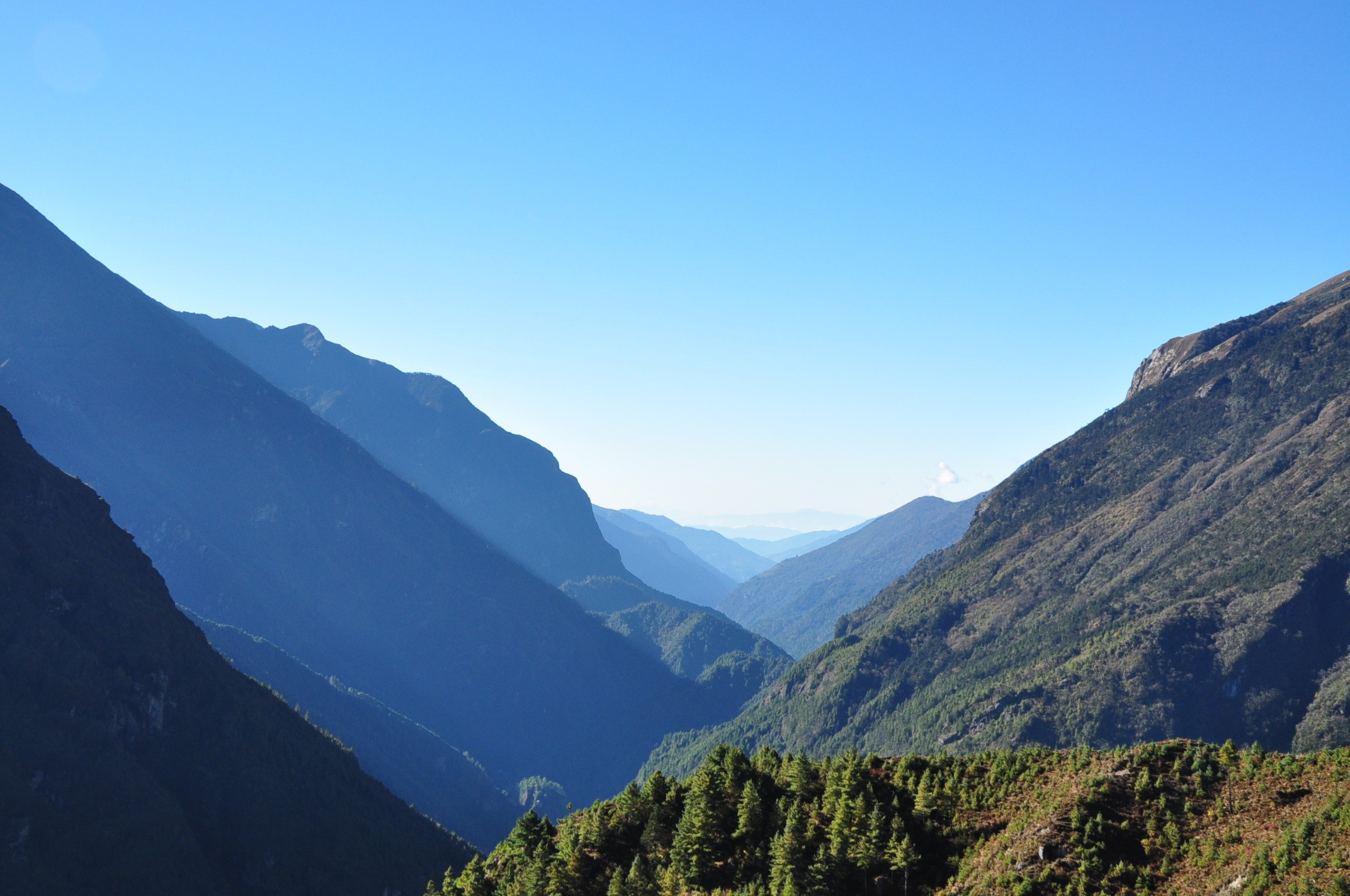 view on the way to everest