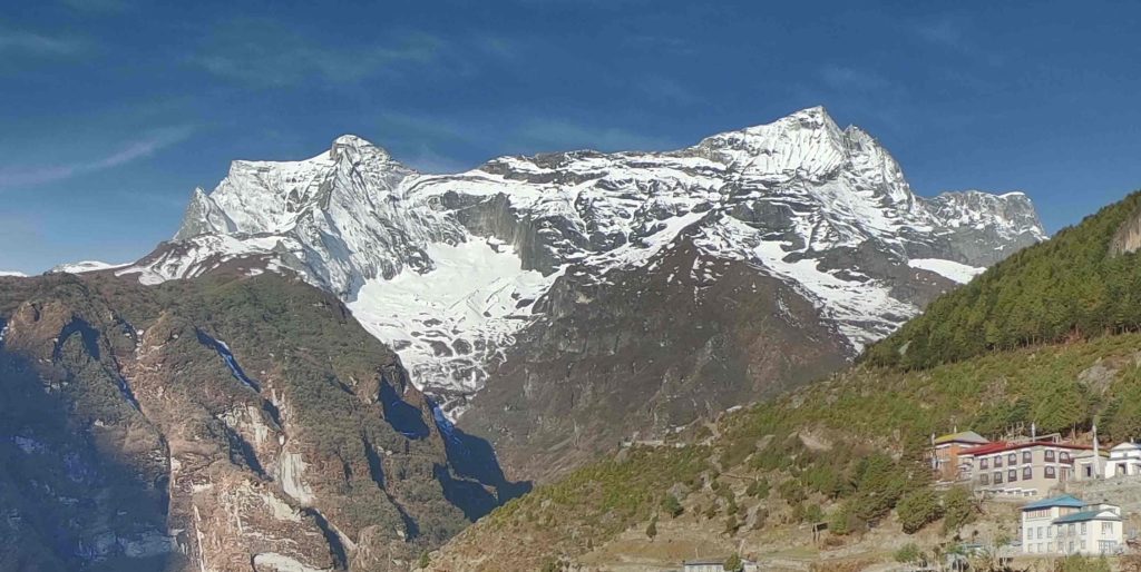 LfYVP Trekking in Himalayas 1585272303.1jpg
