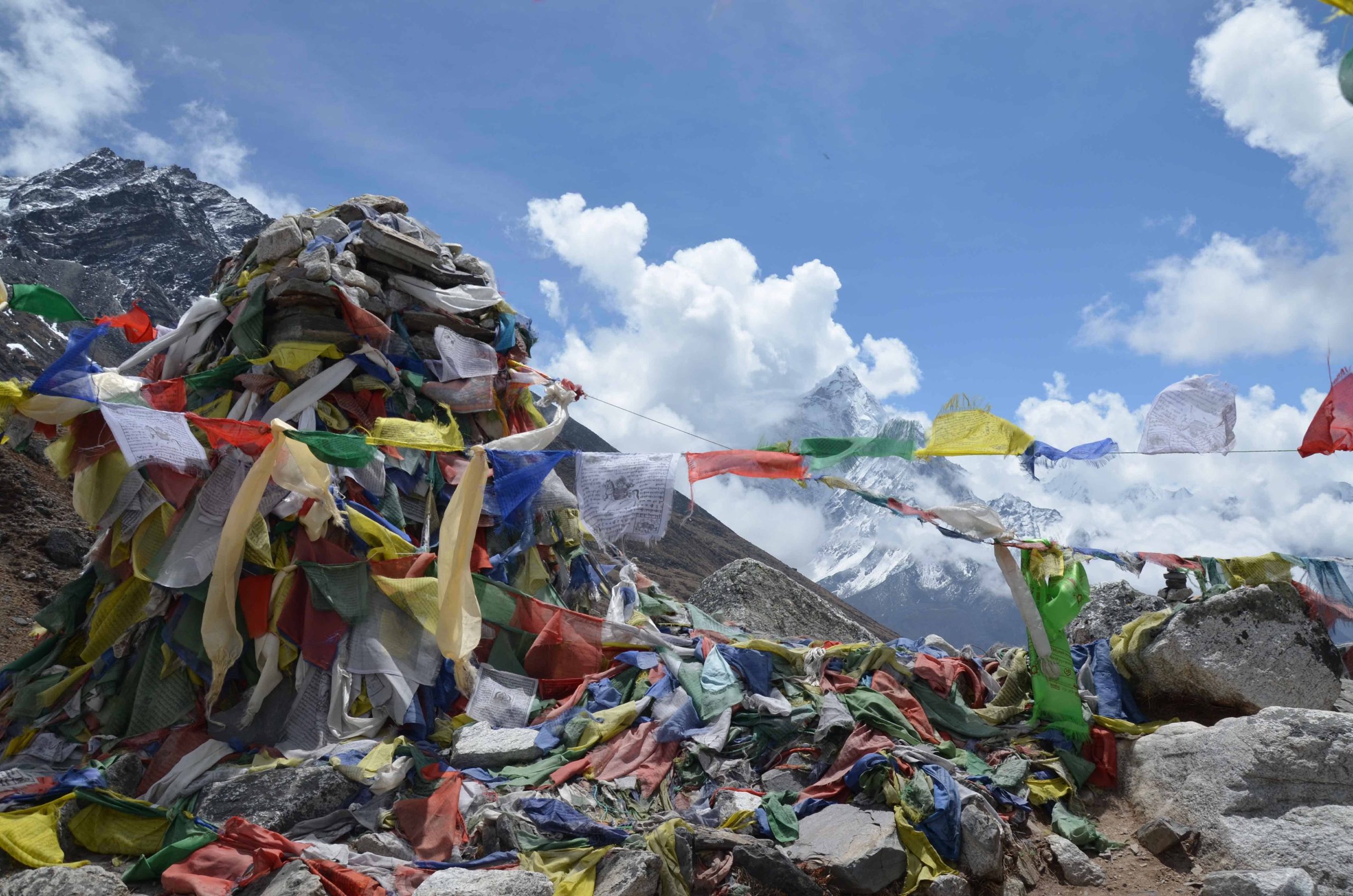 yI04E Everest Base Camp Trekking 1585221638 scaled
